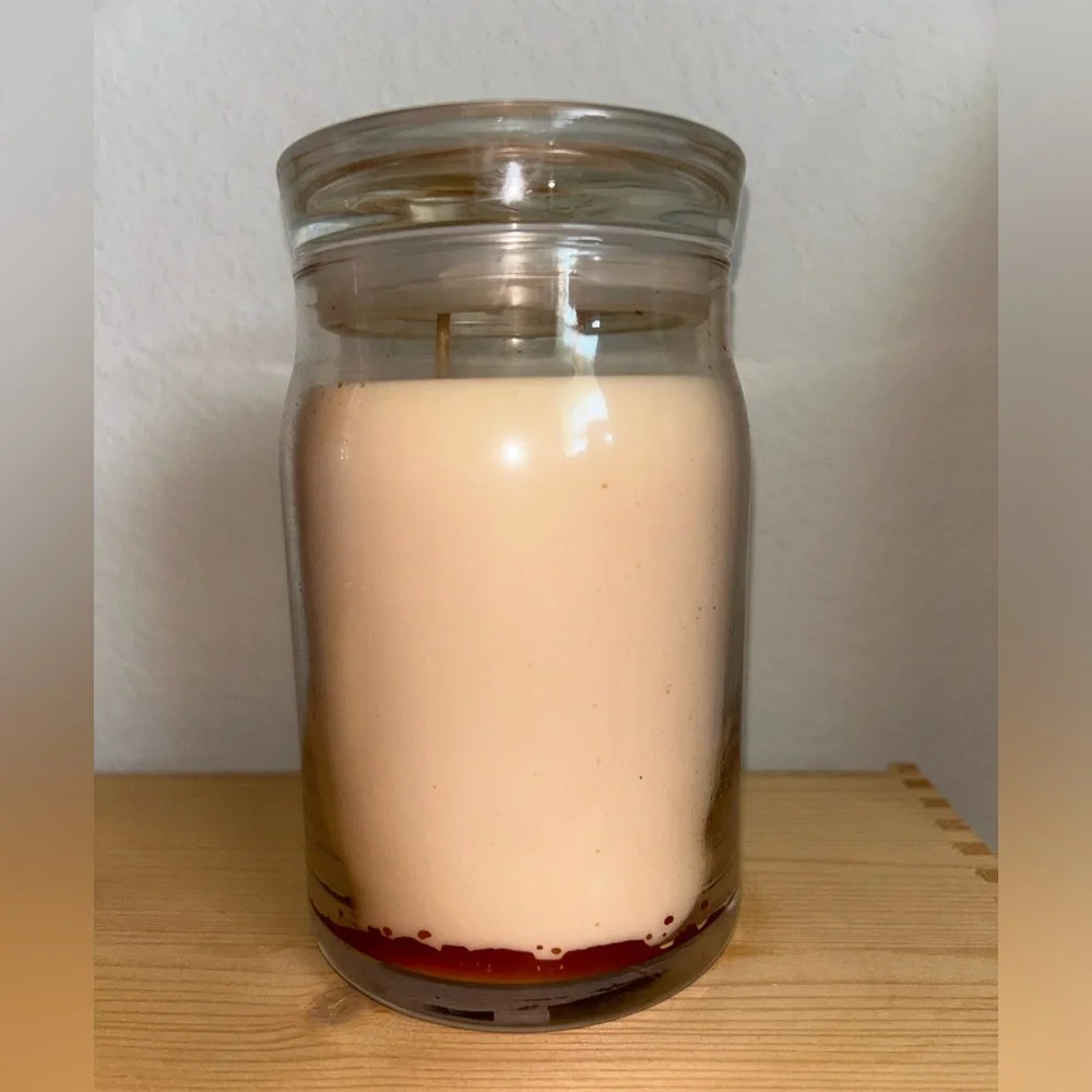 NWT Yankee Candle Vanilla Cupcake Jar Candle -2 Wick